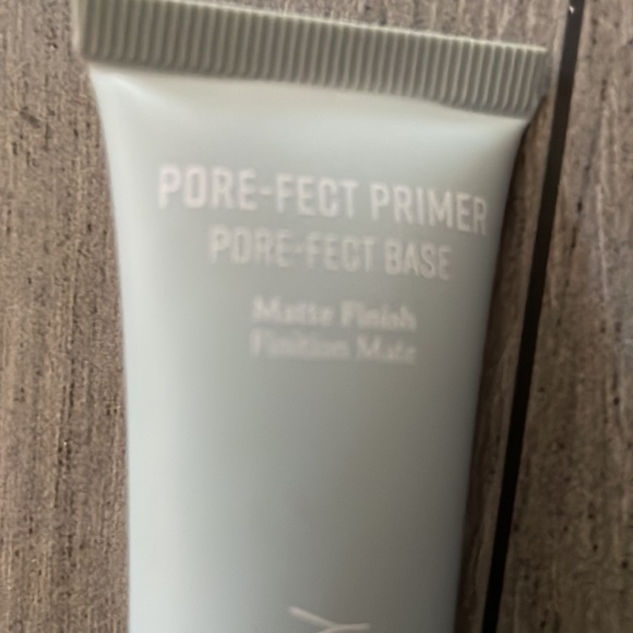 EVIOBEAUTY Pore-Fect Primer - Picture 3 of 5